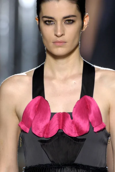 Look 1